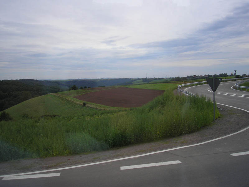 P9056980