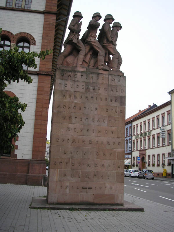 P9057003