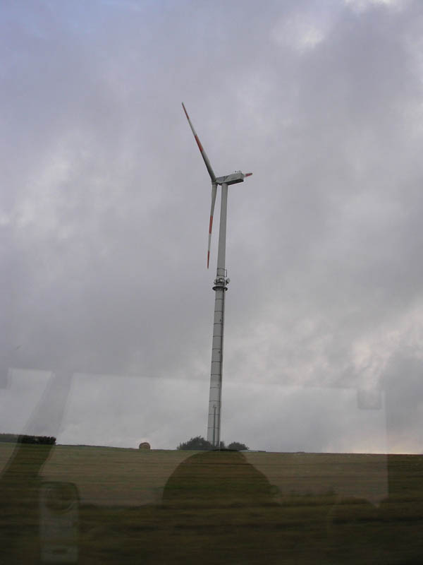 P9067059