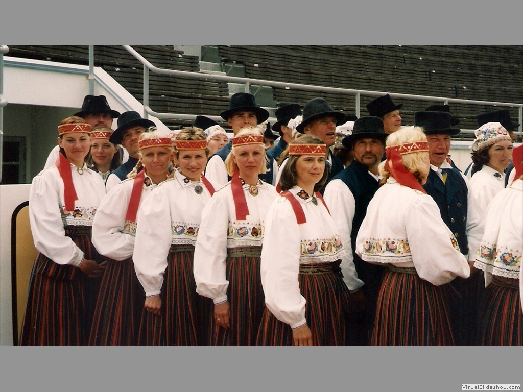 2000, Soome-Eesti tantsupidu
