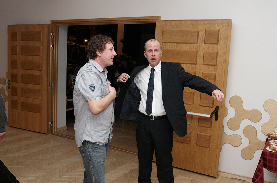 2011_04_23_408